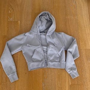 Brandy Melville blue cropped sweater